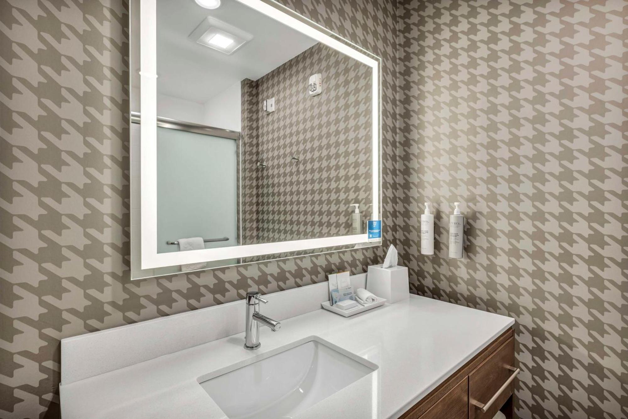 Home2 Suites By Hilton Raleigh West Lenovo Center Екстериор снимка