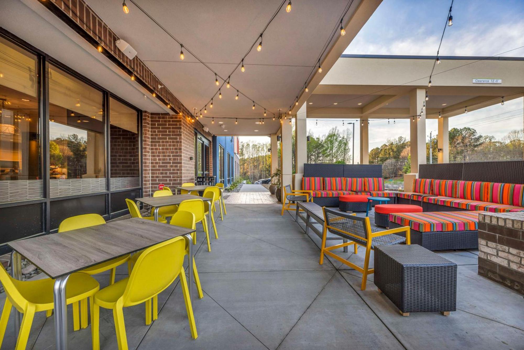 Home2 Suites By Hilton Raleigh West Lenovo Center Екстериор снимка